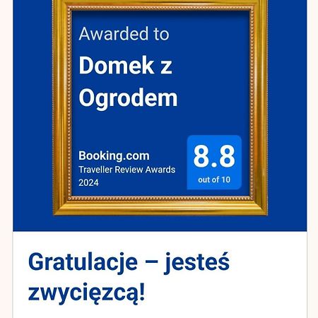 Domek Z Ogrodem ロビ エクステリア 写真